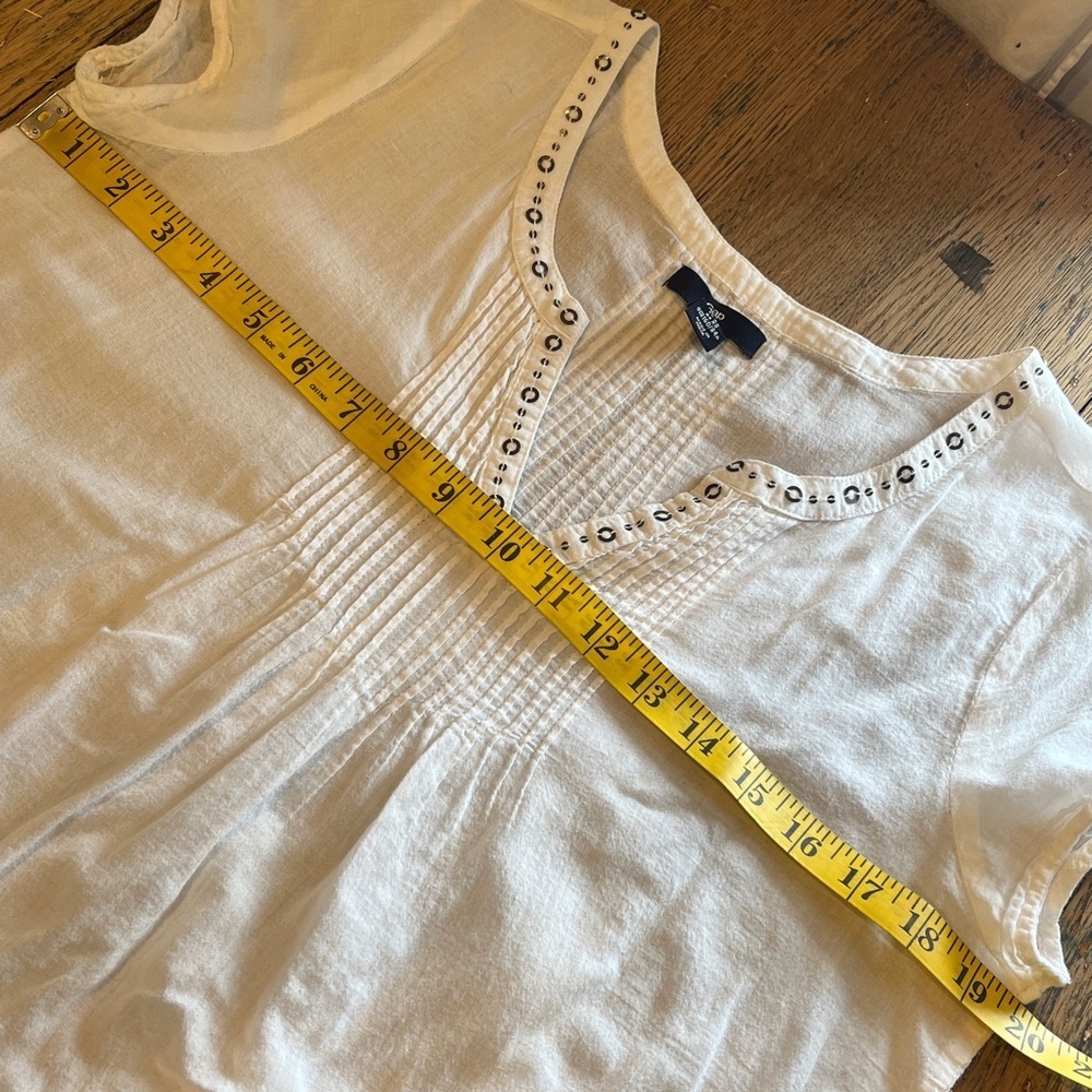 GAP – Y2K white embroidered blouse – Size XS - Picture 12 of 13